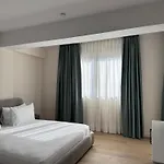Pauz Hotel