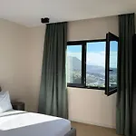 Pauz Hotel