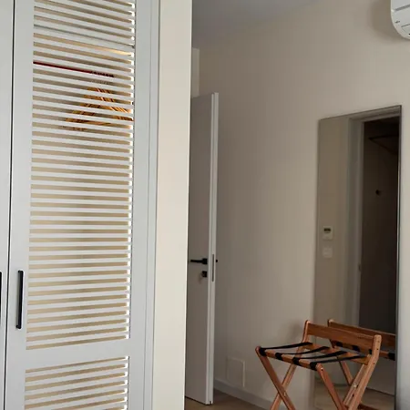 Pauz Hotel *